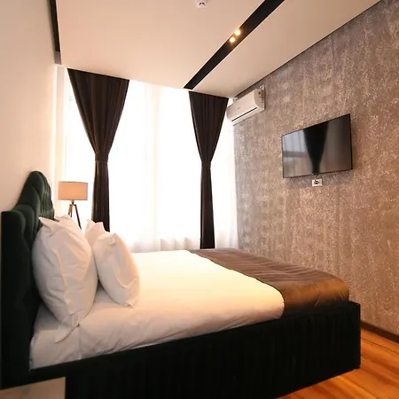 Aparthotel Lunii 6