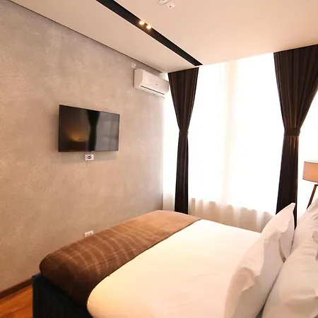 Lunii 6 * Brasov